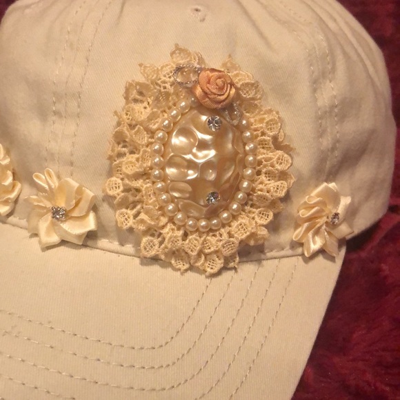 Khaki Sand Floral Lace - Picture 2 of 6